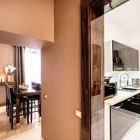 Appartamento The Brunetti - Luxury Serviced Roma